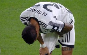 Di Maria injured in disastrous first half for Juventus in Haifa