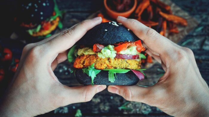 4 Ways Veganism Has Affected the Fast-food Industry