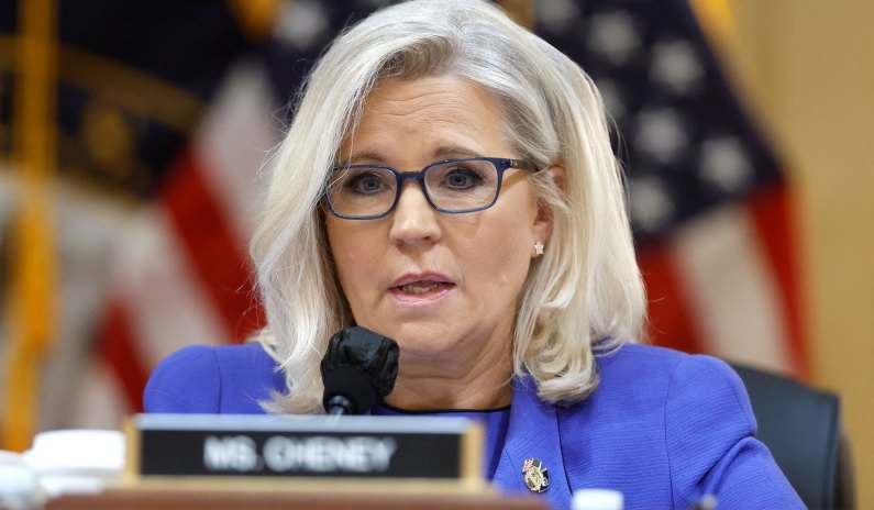 Liz Cheney Slams McCarthy’s ‘Disgraceful’ Pledge to Reconsider Ukraine Aid