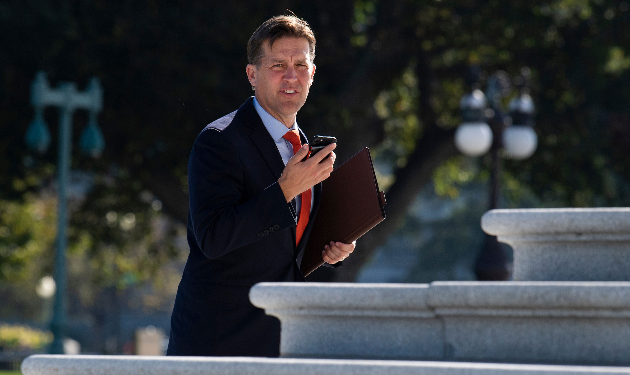 Sasse expected to leave Senate to run University of Florida