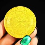 XRP, ADA Riding High On “Crowd Bullishness” In Q4: Report