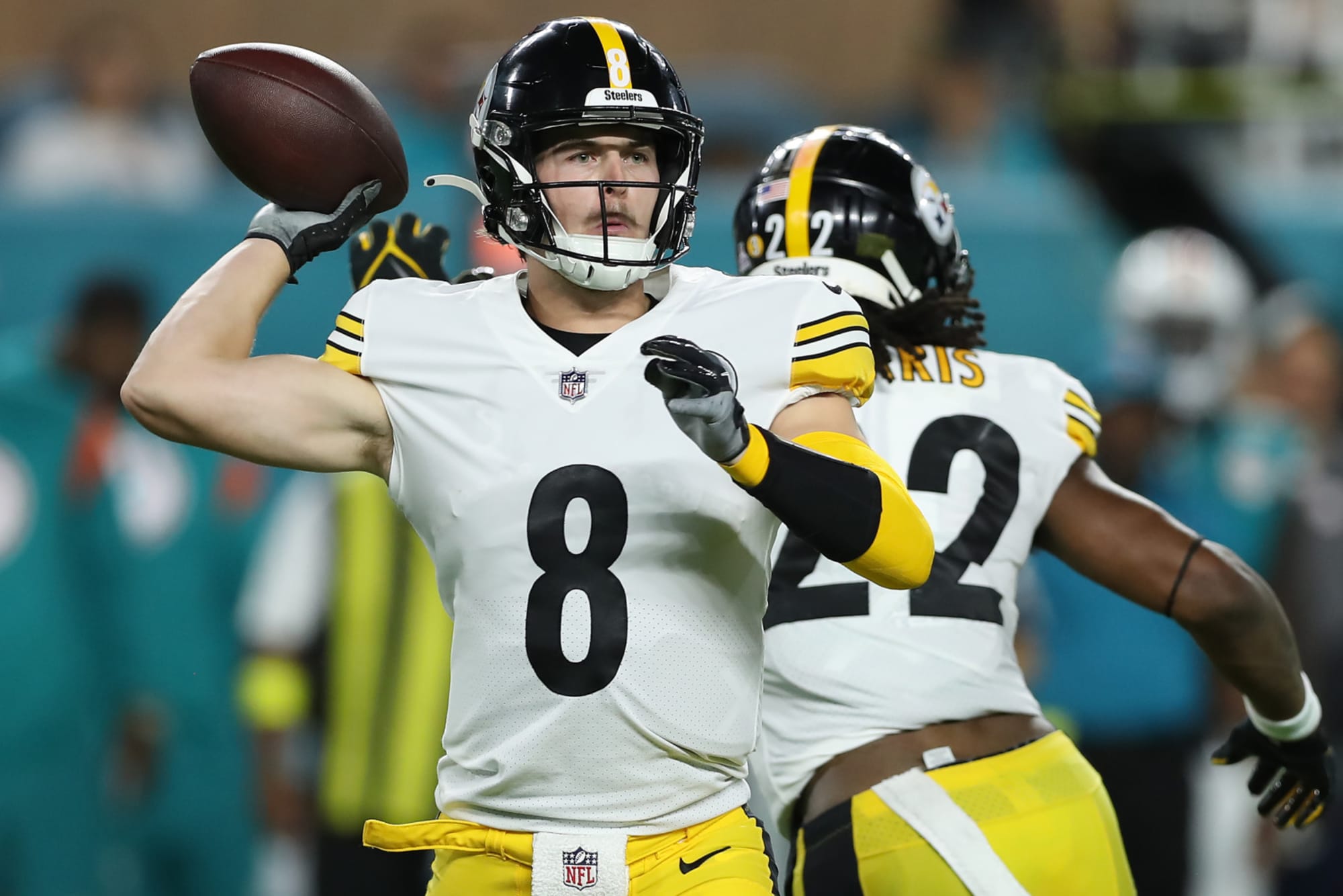 Kenny Pickett hero ball goes awry to seal Steelers loss to Dolphins: Best memes and tweets