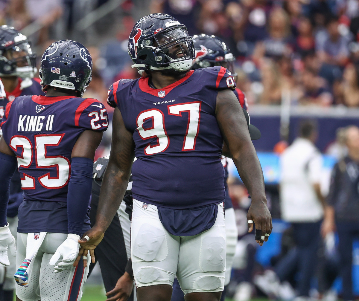 Houston Texans Rule Maliek Collins Out Following Chest Injury vs. Raiders