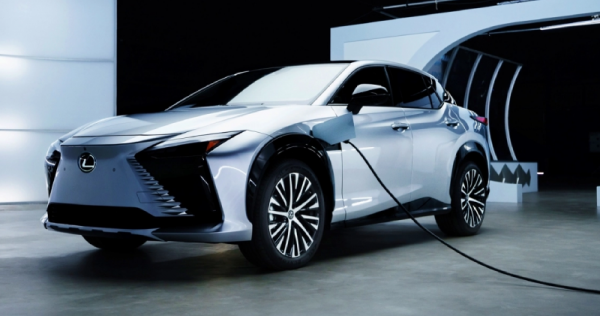 Lexus announced as official automotive partner for Black Panther, Entertainment News