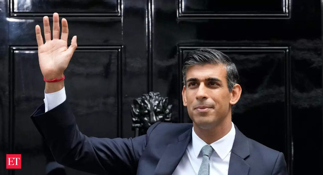 Ultra-rich UK PM Rishi Sunak to move into small Downing Street flat