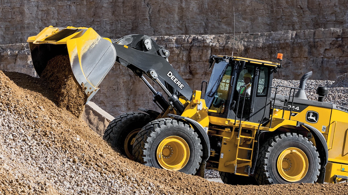 Deere Launches P-Tier Line of Large Wheel Loaders