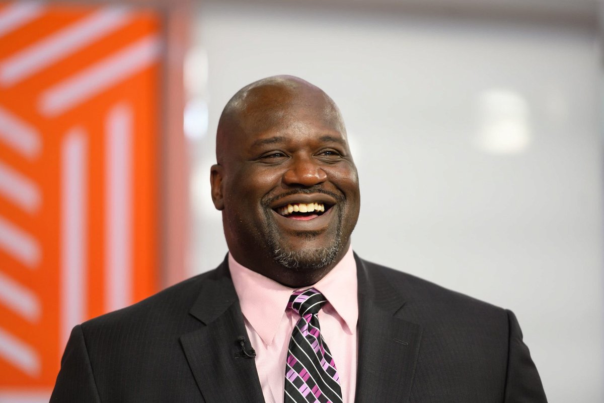 “Akon’s Hairline Looks Painted…He Spent $7,500 on That”: Shaquille O’Neal Ignores NFL Veteran’s Big Revelation in Hilarious Manner