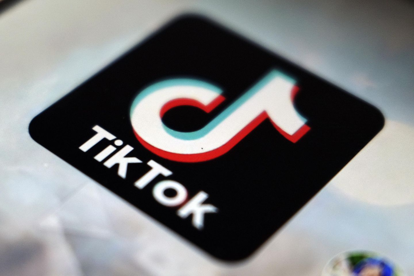 TikTok’s China-founded parent working to addict American kids, says anti-social media activist