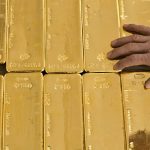 UAE: Gold prices drop in Dubai in early trade