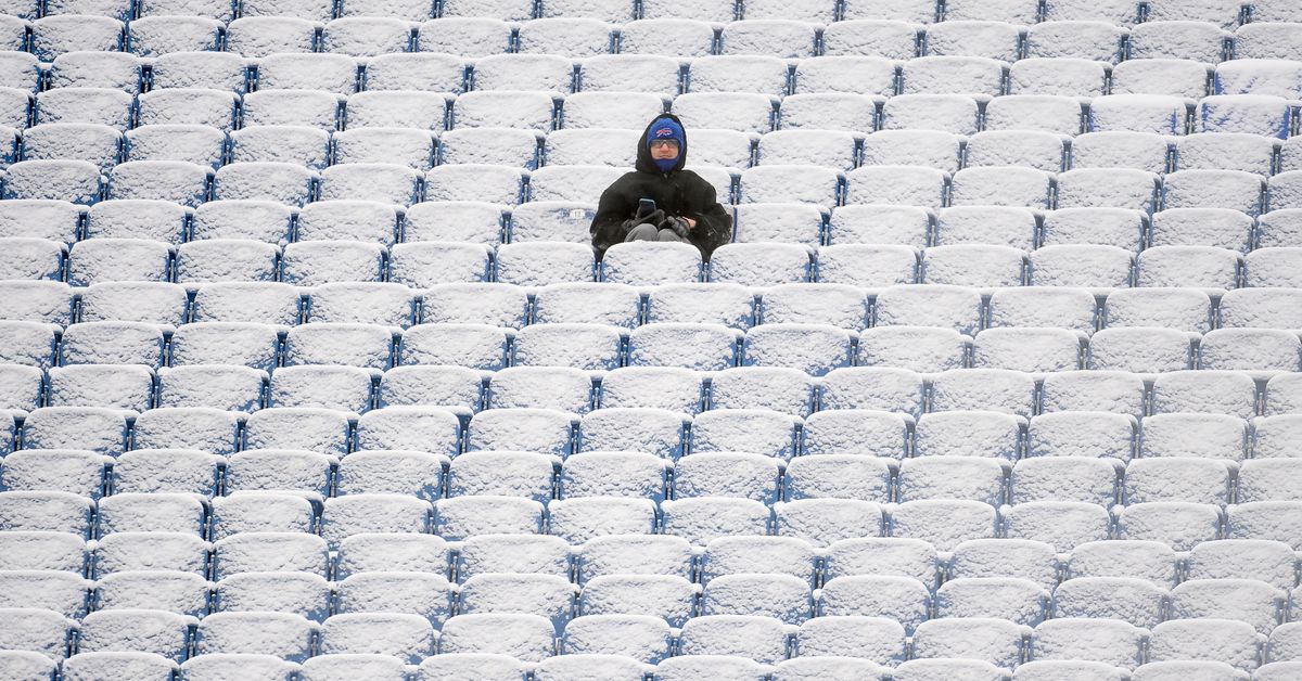 Bills vs. Browns weather updates: ‘Thundersnow’ storm in Buffalo has NFL moving the game to Detroit