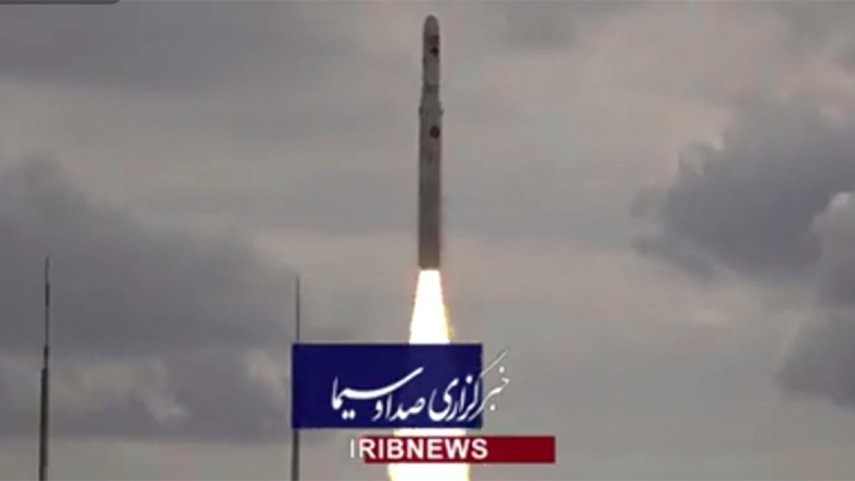 Iran test launches new satellite-carrying rocket