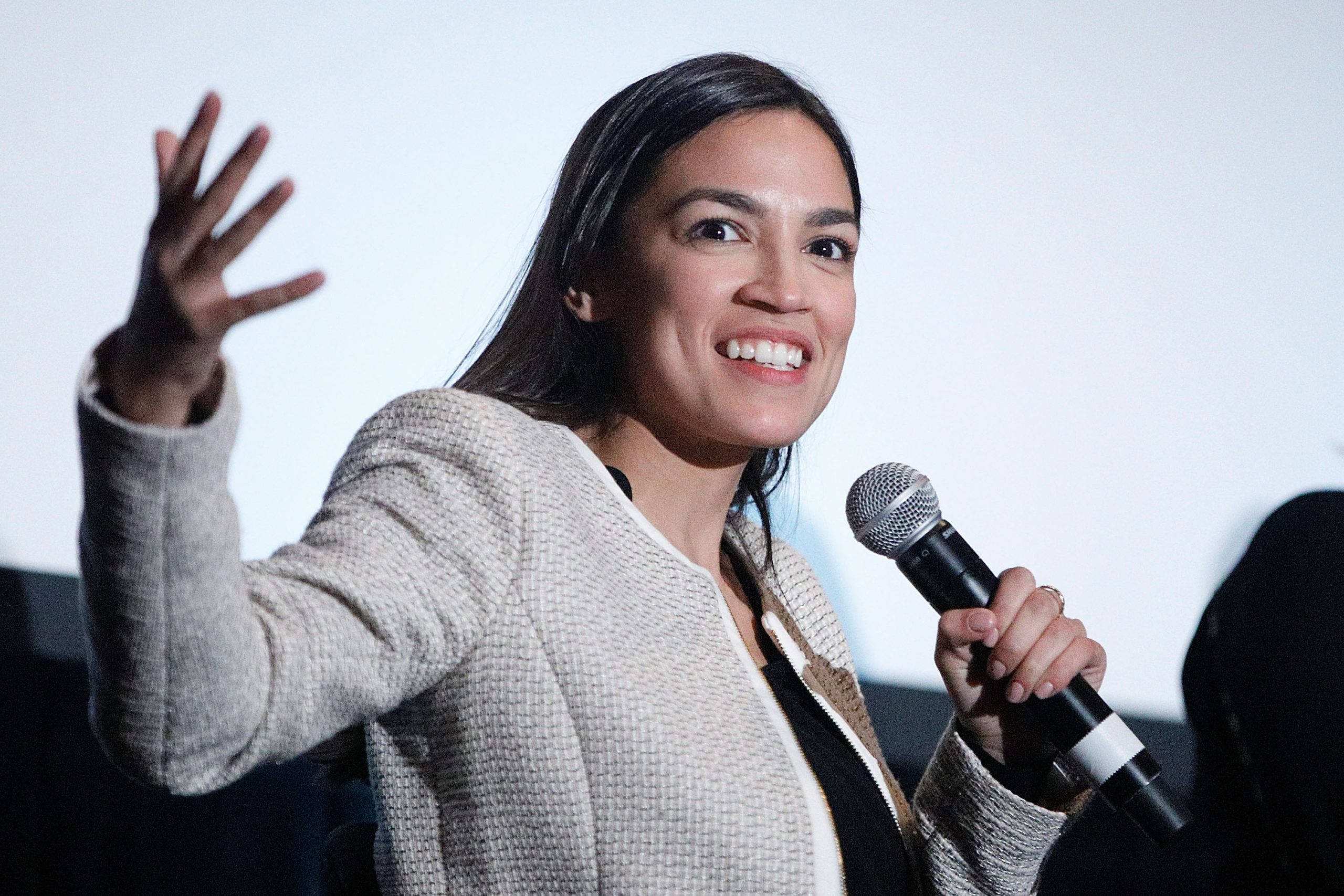 AOC Accuses DeSantis, Abbott of ‘Crimes Against Humanity’ for Migrant Stunt