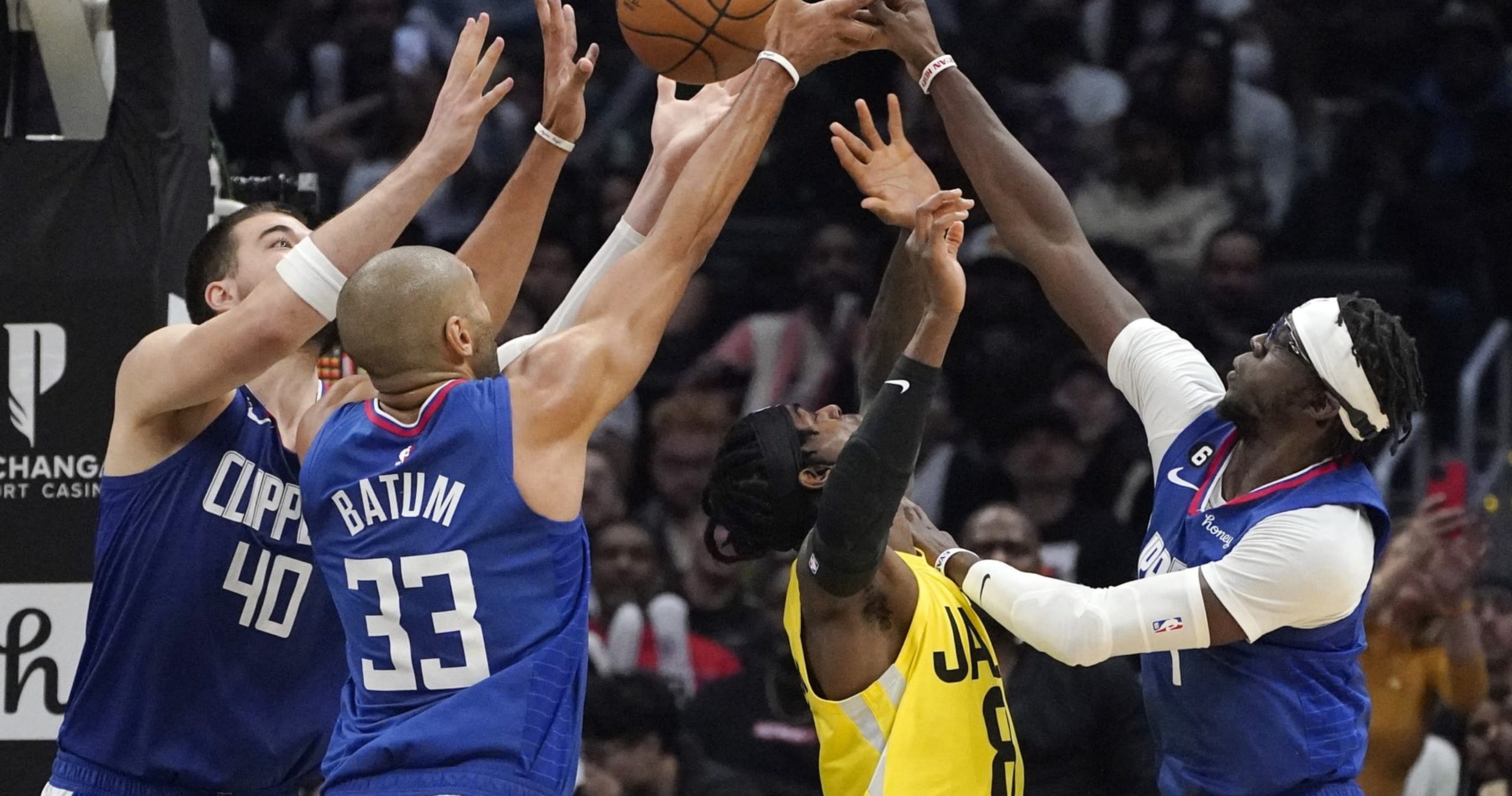 Clippers Rumors: LA ‘Searching for Frontcourt Depth’ on Trade Market