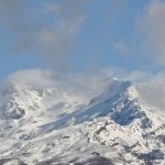 Ski fields rely on snow-making tech as climate chaos rains down on businesses