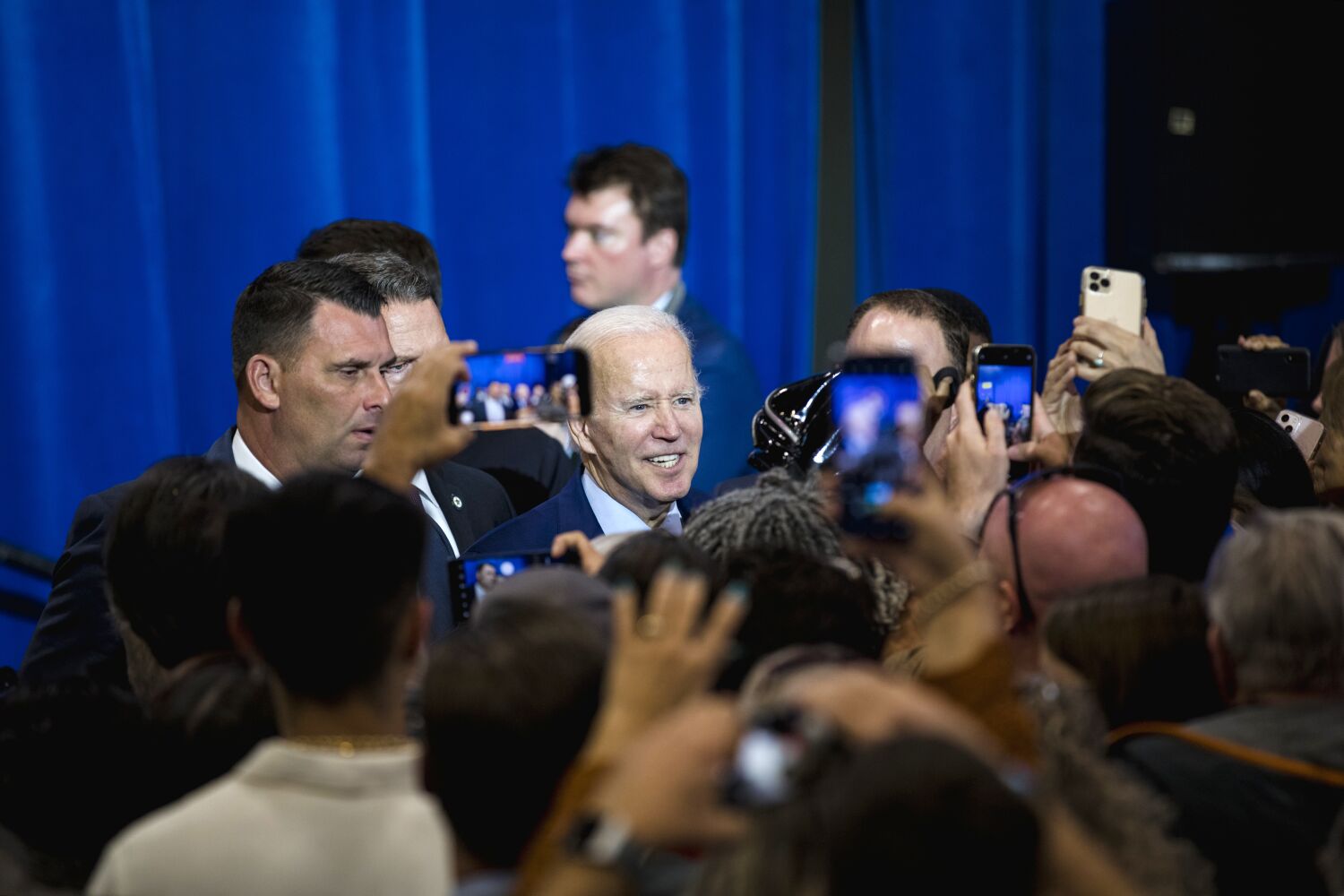 Campaigning in New Mexico, Biden aims to ease voters’ economic anxieties