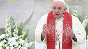 Pope Francis prays with Catholic families and priests on last day in Bahrain