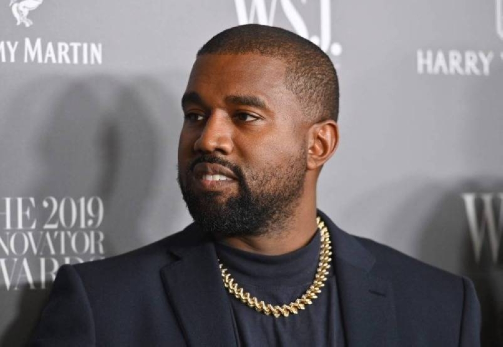 UK tattoo studio offers to remove Kanye West body art for free (VIDEO)