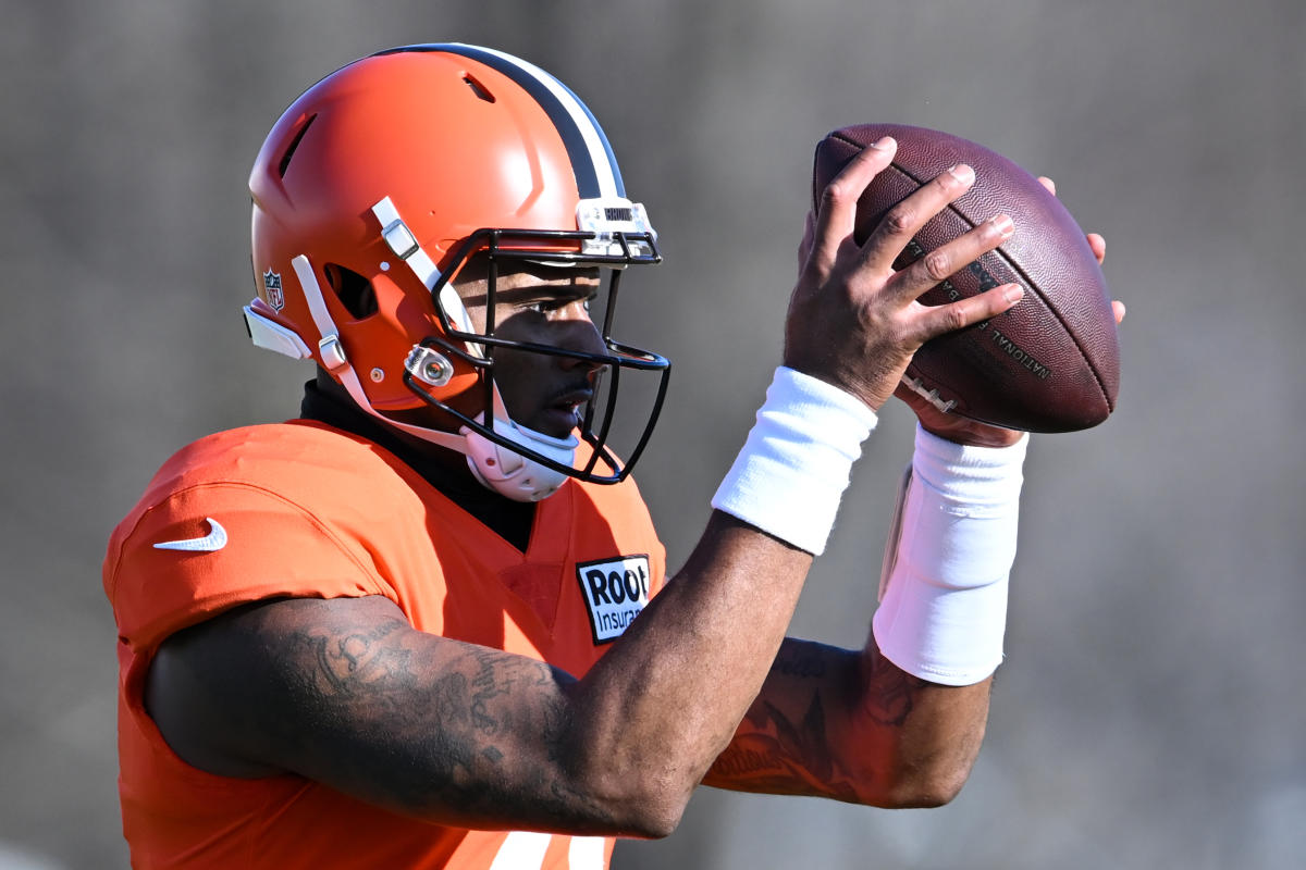 NFL Week 13 early games live tracker: Deshaun Watson debuts as Browns visit Texans