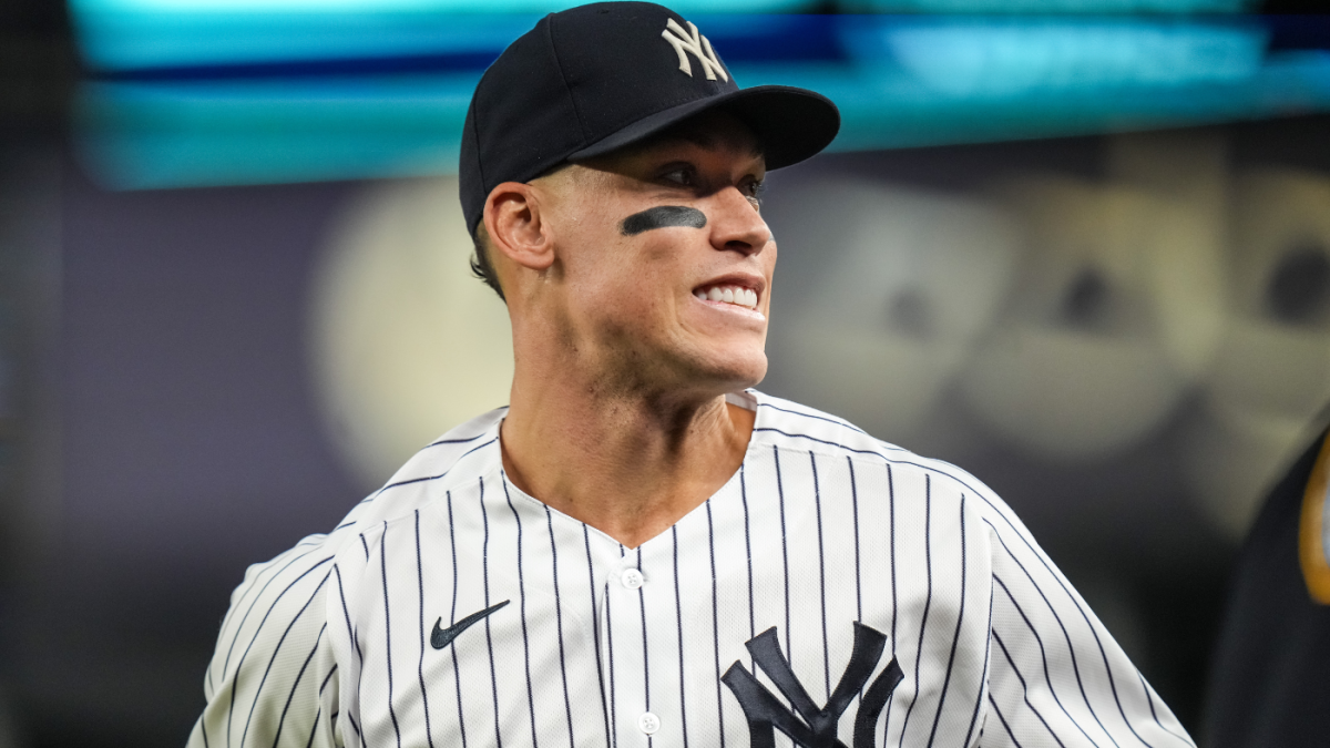 MLB rumors: Live updates as Aaron Judge stays with Yankees; Xander Bogaerts, Carlos Rodòn still on market