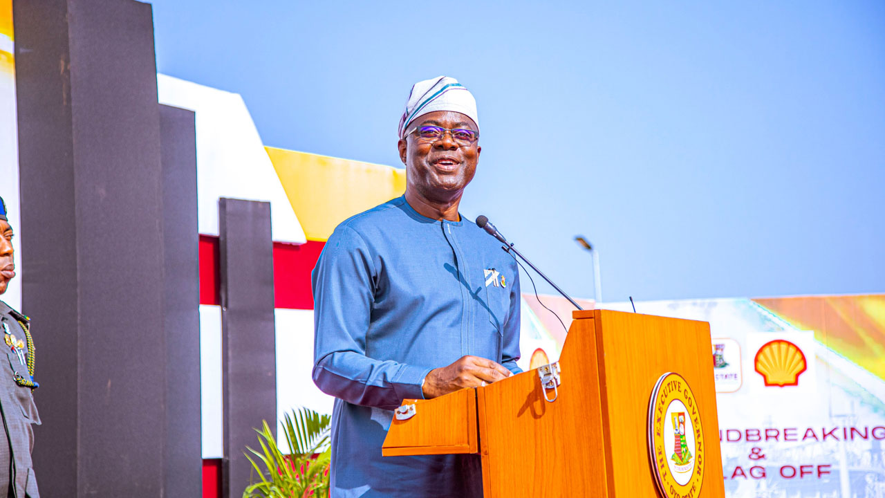 Makinde congratulates 3SC, Team Oyo over successes