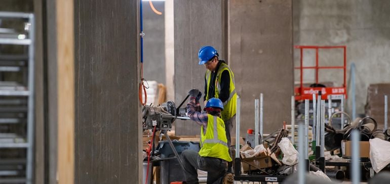 Construction backlog jumps to highest level since 2019