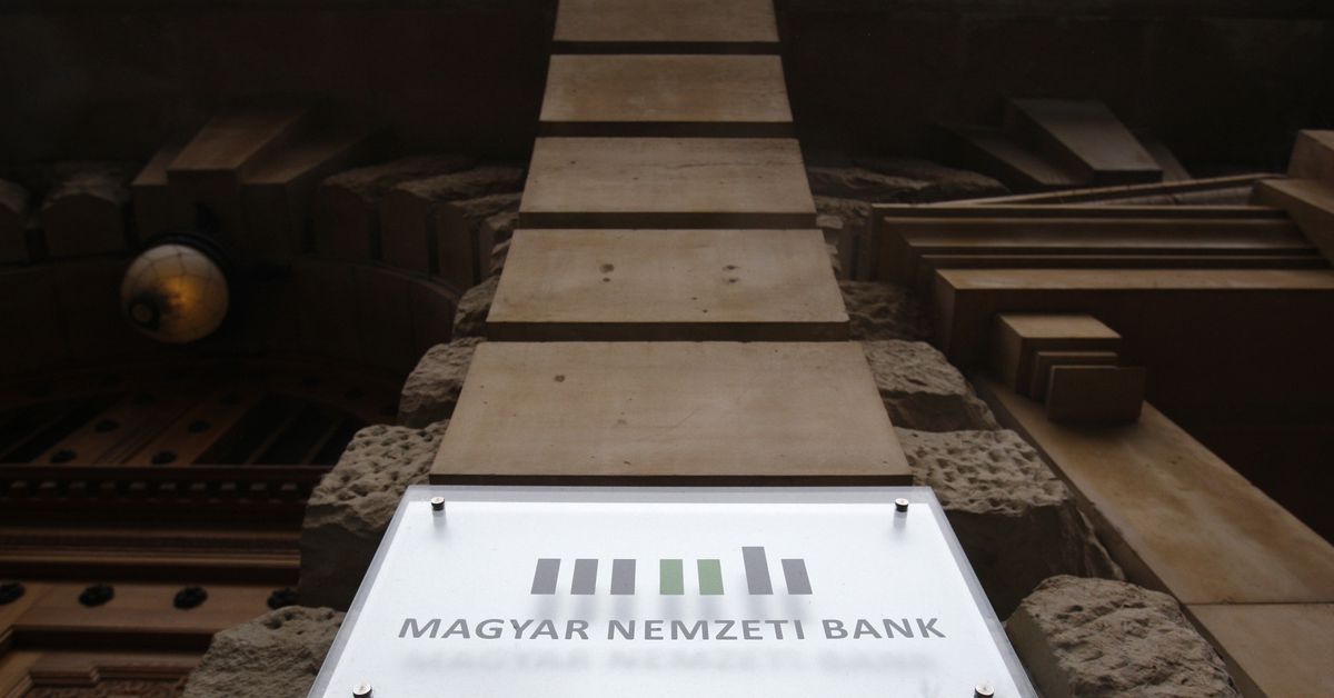 Hungary cenbank to keep EU’s highest rate steady as inflation shows no respite