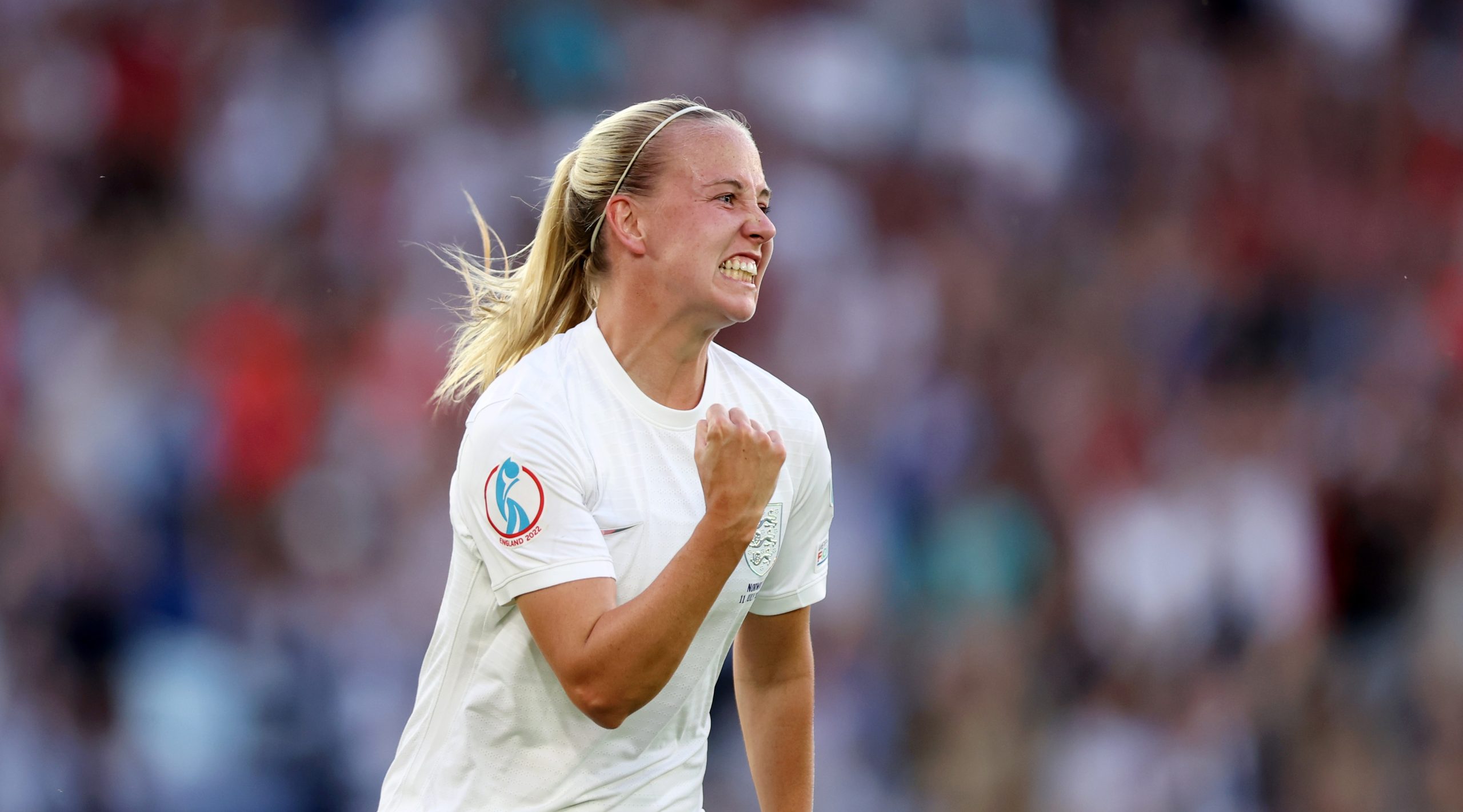 England’s Beth Mead: ‘I wanted to stop being a brat – I’m not the only striker to be pushed out to the wing’