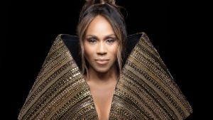 Deborah Cox, Tatiana Maslany among those honoured at Canada’s Walk of Fame