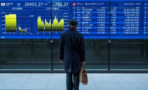 Asian stocks start week positively