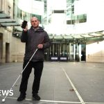 Blind BBC reporter Sean Dilley stops thief from stealing his phone