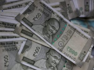 Indian Rupee inches up as Asian currencies notch marginal gains on Thursday