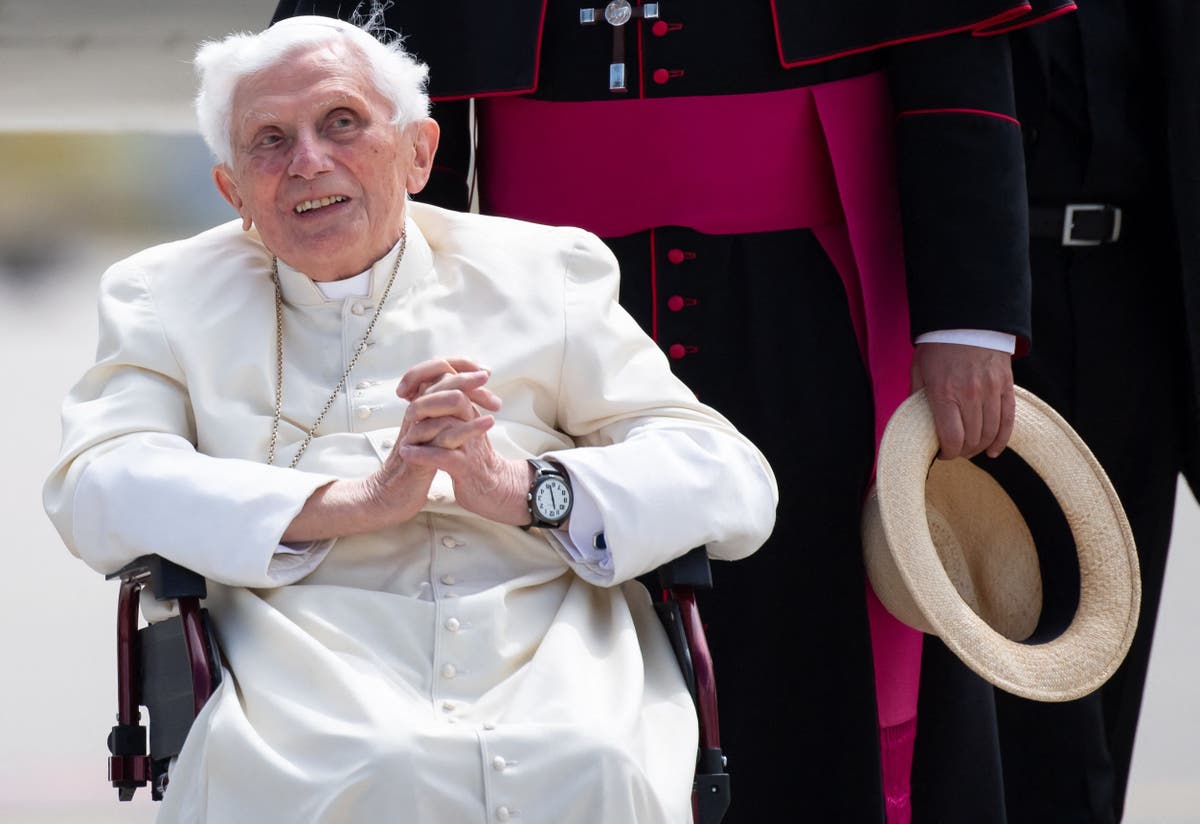 Pope Benedict news -Pope took part in mass in his room and ‘rested well’ Vatican says