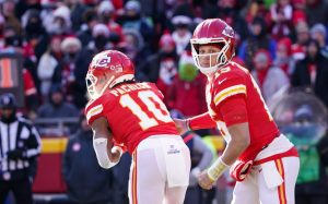 KC Chiefs Have High Praise for Jerick McKinnon and Isiah Pacheco as Season Winds Down