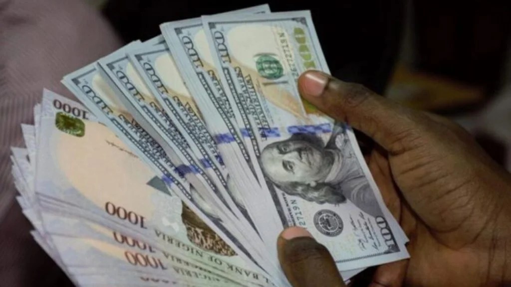 Analysts predict further naira devaluation as official, parallel markets gap widens