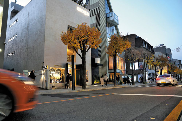 Gangnam Entertainment Area Booms Again