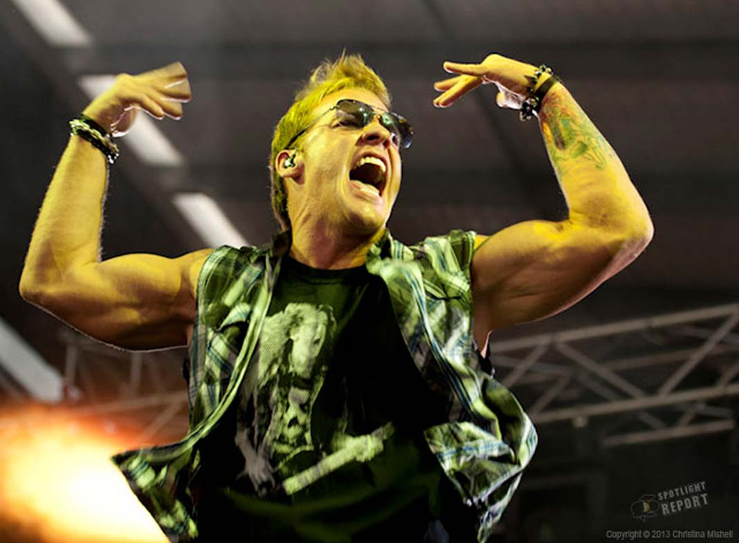 Interview: Wrestling Star Chris Jericho Talks Fozzy Tour, “Terrifier 2” + More!