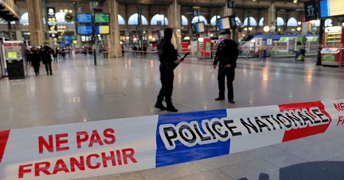 6 Stabbed In Busy Paris Train Station, Attacker Shot By Police