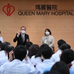 Secretary for Health visits Queen Mary Hospital (with photos)