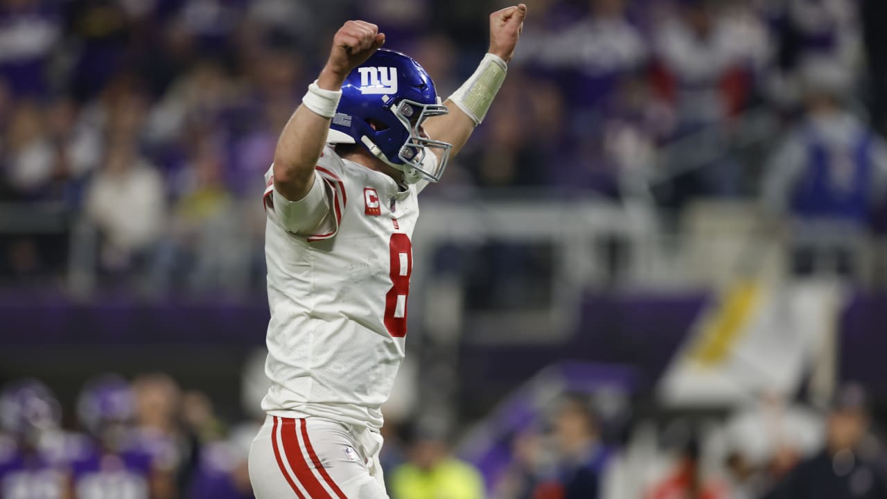 Giants HC Brian Daboll ‘proud’ of Daniel Jones for record-setting performance in win vs. Vikings