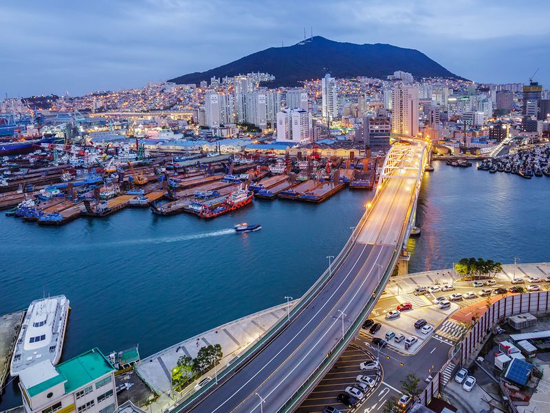 First Mover Asia: Busan as Blockchain Hub? The Korean City Is Traveling the Wrong Path; No Bail for Bankman-Fried