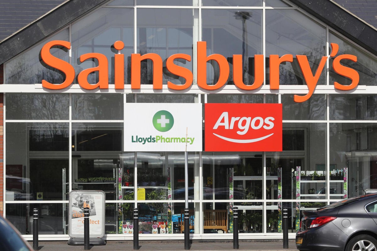 Lloyds Pharmacy to close 237 branches in Sainsbury’s — London pharmacies affected