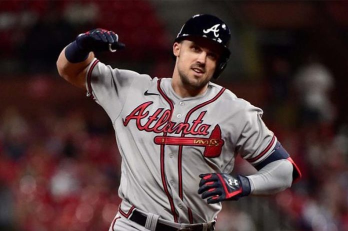 Former Atlanta Brave Adam Duvall Signs With The Boston Red Sox