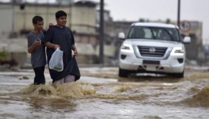 Two dead as Saudi storm closes schools, cuts main road to Makkah