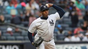 Former Yankees Reliever Aroldis Chapman to Sign With Royals, per Report