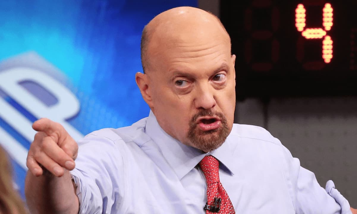 Bearish Sign for Bitcoin? CNBC’s Jim Cramer Now Says ‘Buy The Dip’