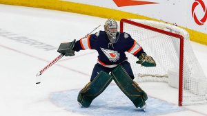 Oilers use emergency backup goalie to close out win against Blackhawks