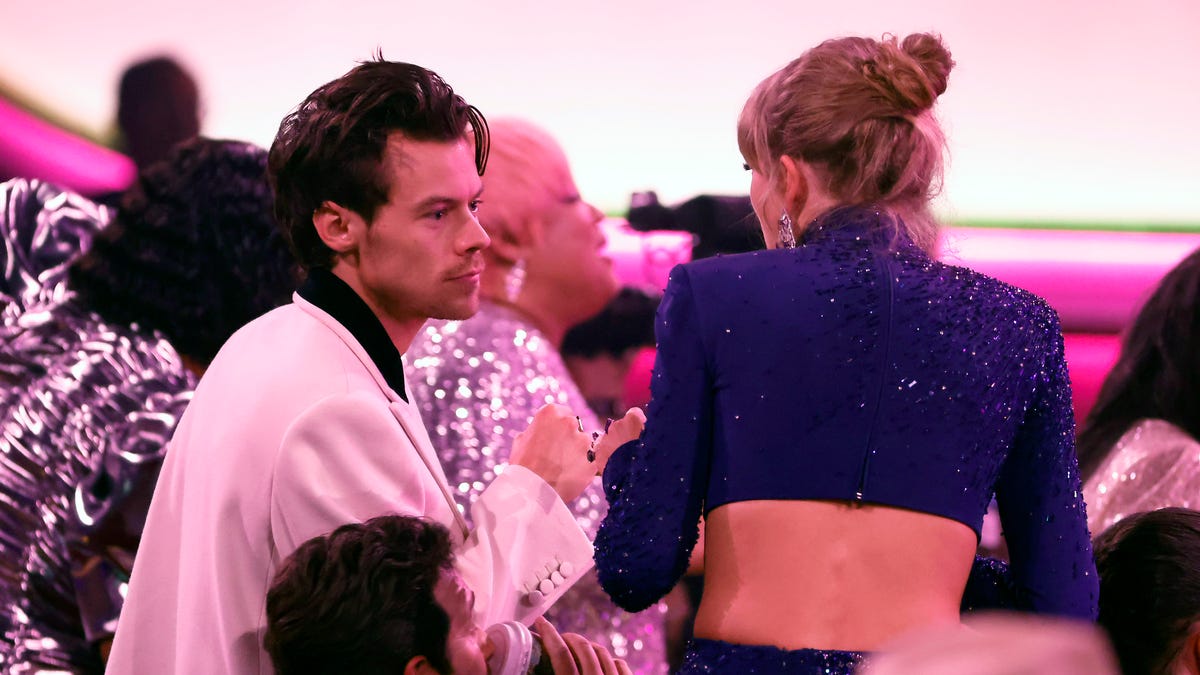 Grammys 2023: Taylor Swift’s hushed convo with ex Harry Styles, more juicy moments not seen on TV