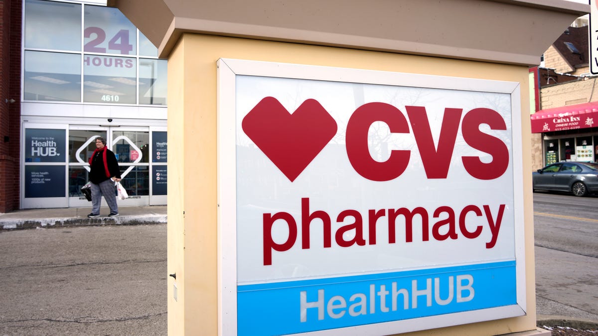 CVS to buy Medicare-focused primary care operator Oak Street Health for $10.6 billion