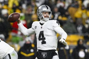 New Orleans Saints Rumored To Land Derek Carr