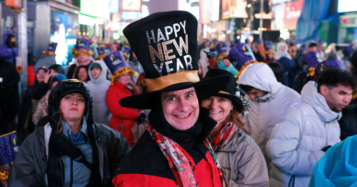 New Year’s celebrations ring in 2023 in U.S. and around the world